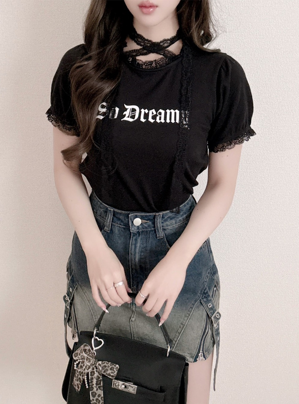 クロスネックレースロゴプリントTシャツ