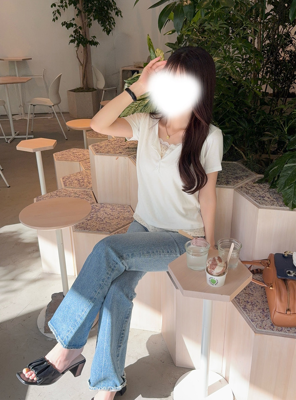 小花柄レイヤード風ヘンリートップス