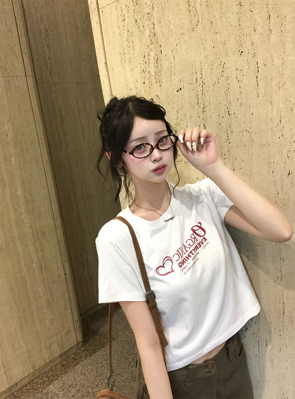 ロゴプリントTシャツ