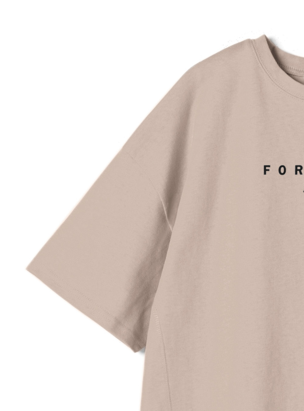 ロゴTシャツ