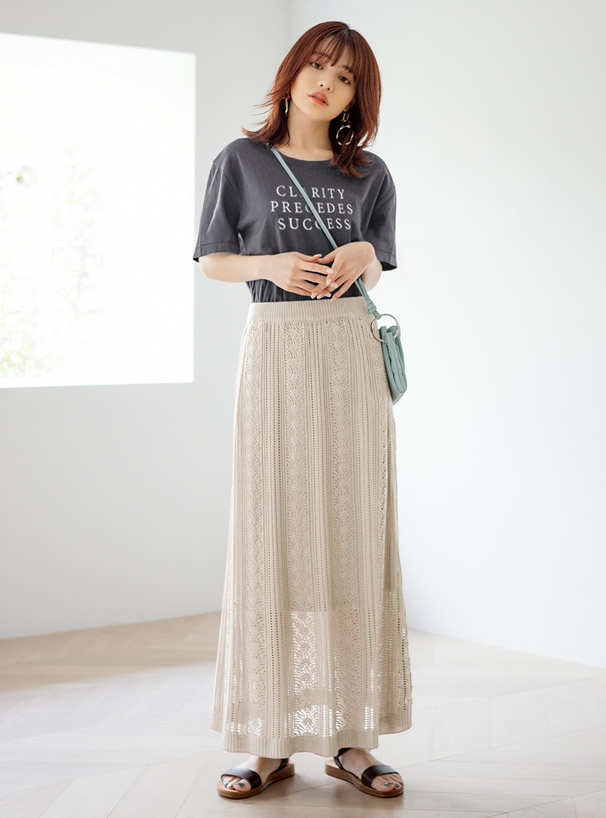 ロゴTシャツ
