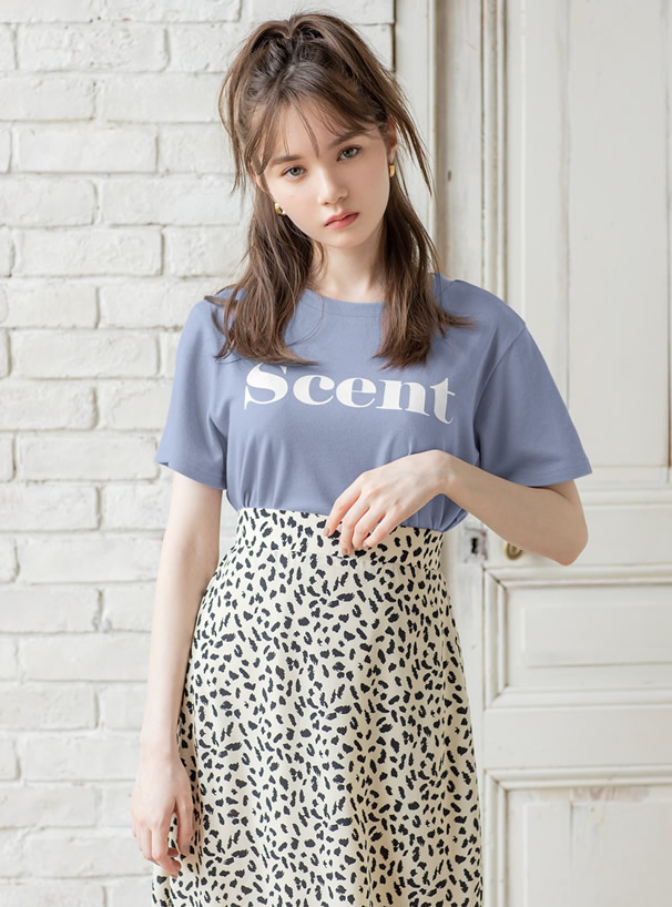 ロゴTシャツ