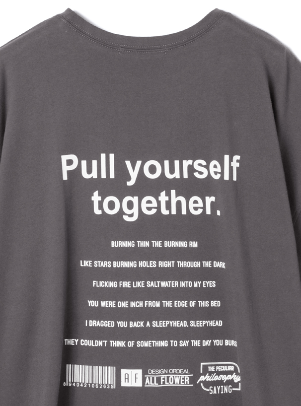 ロゴTシャツ
