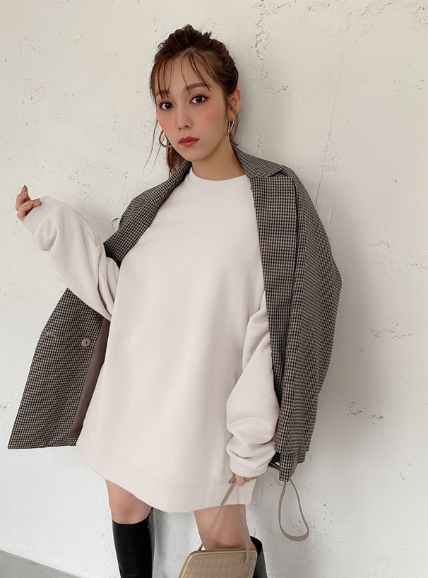 裏起毛オーバーシルエットバックプリントスウェット