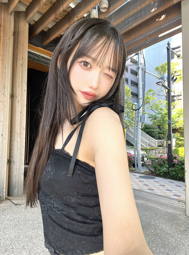 パッド付き2Wayショルダーリボンレースキャミソール