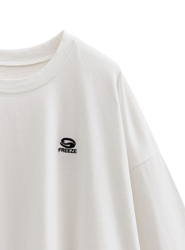 ロゴ刺繍ショート丈ロンT