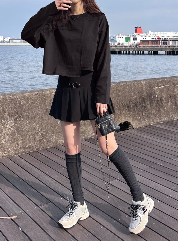 アシンメトリーショート丈ロンＴ