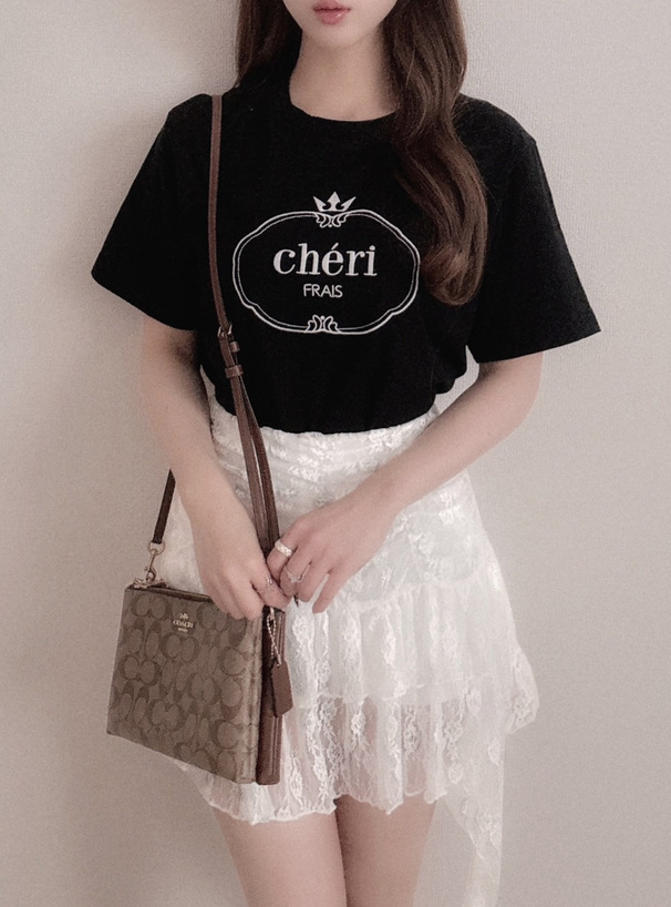 ロゴデザインTシャツ