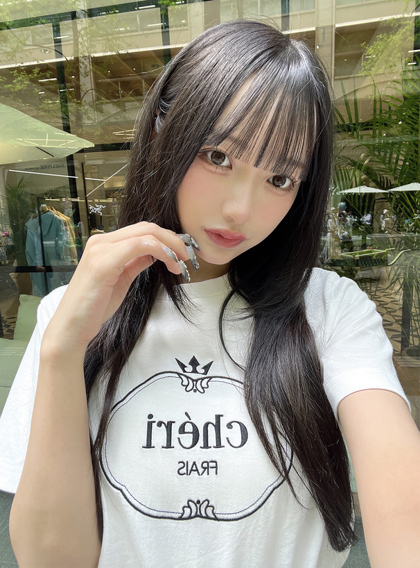 ロゴデザインTシャツ