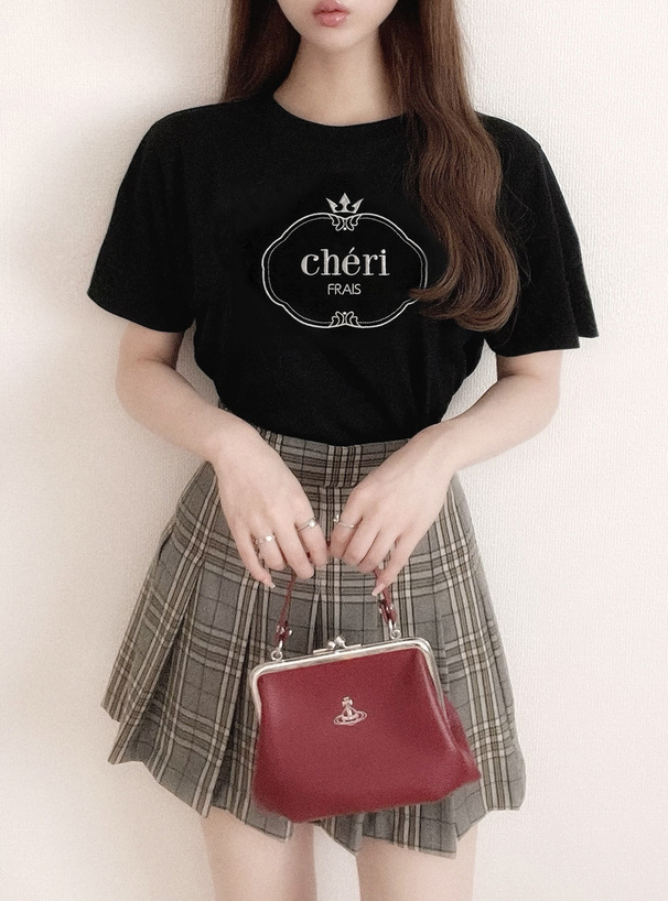 ロゴデザインTシャツ