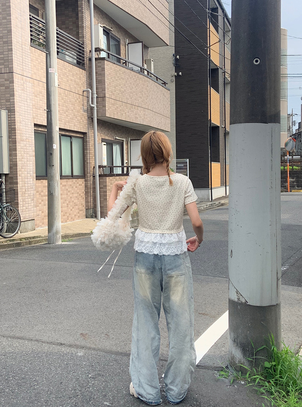 花柄レースフリルトップス