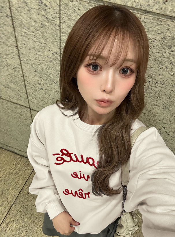 チェーンステッチロゴスウェットトップス