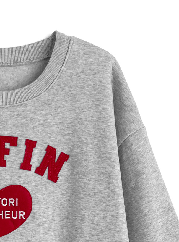 フェルトロゴスウェットトップス