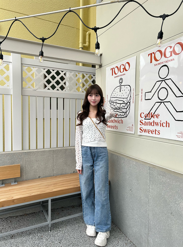 小花柄カーディガン×キャミソールアンサンブル
