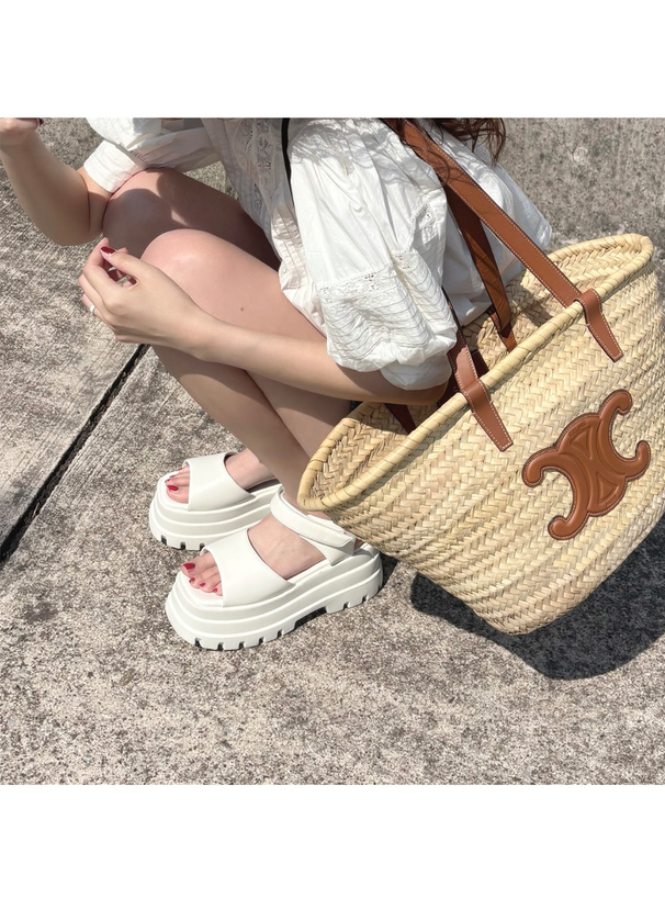 スクエアトゥレザー厚底サンダル