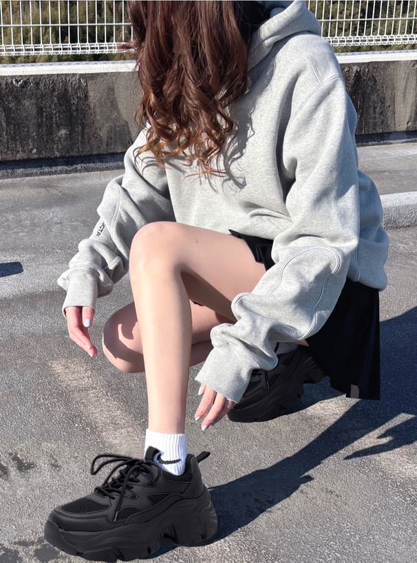 メッシュ厚底スニーカー