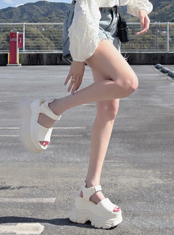 厚底スポーツサンダル