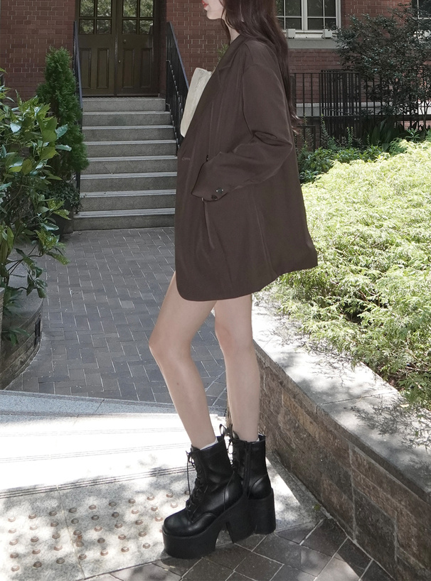 レースアップ厚底ショートブーツ