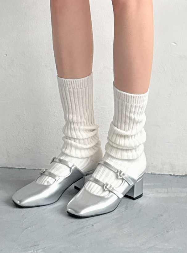 ビジューハートミュールパンプス