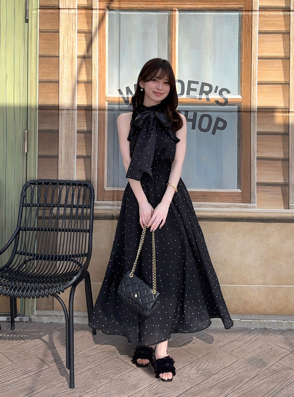 森香澄 フリルミュールサンダル