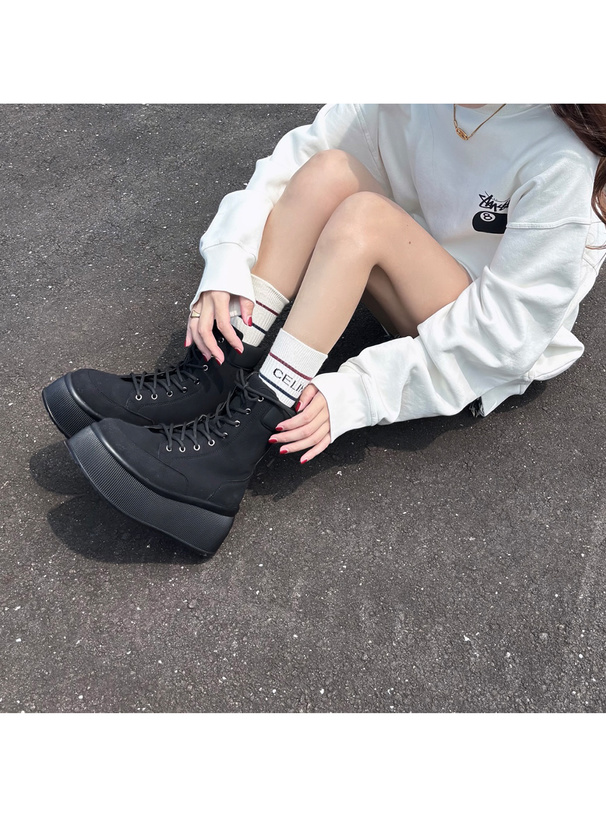 厚底レースアップショートブーツ