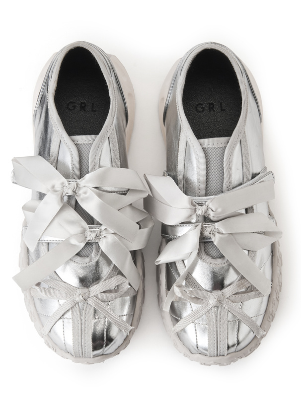 リボンデザインスニーカー