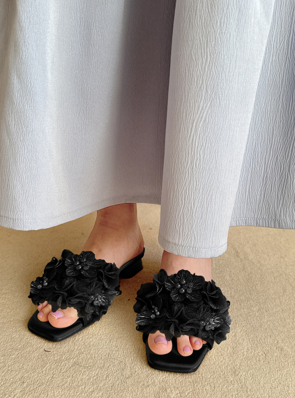 フラワーモチーフミュールサンダル