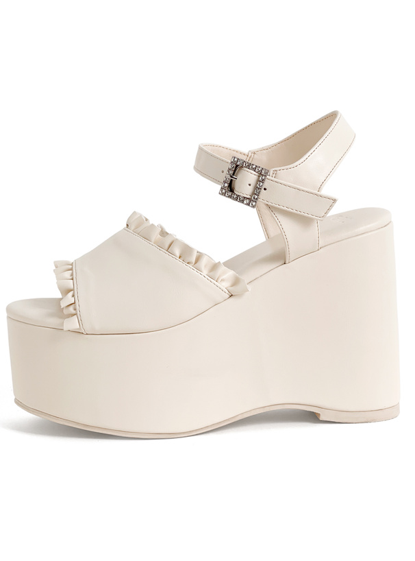 厚底フリルビジューストラップサンダル