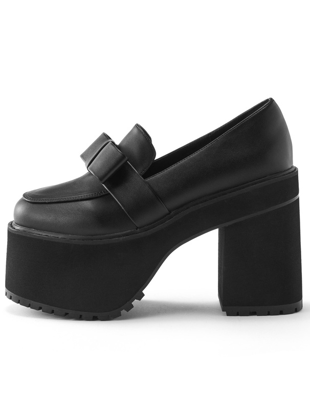 厚底ヒールリボンローファー