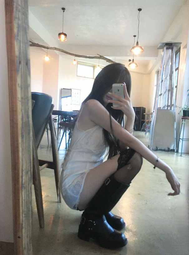 ハーネス付きロングブーツ