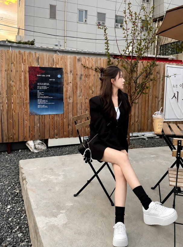 厚底レザースニーカー