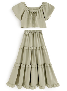 リボンショート丈トップス×ティアードフリルスカートセットアップ