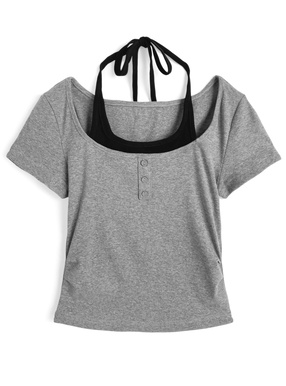 ホルターネックレイヤード風トップス