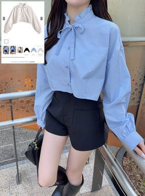 フリルネックリボンブラウス