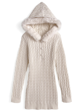 ファー付きフードケーブル編みニットワンピース