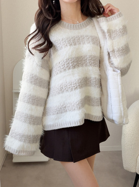 ボーダー柄シャギーニットトップス