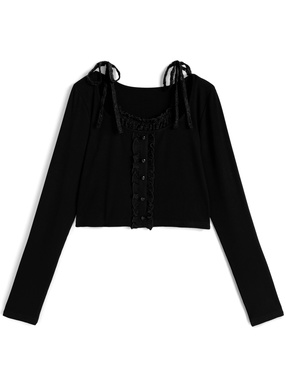 レースレイヤード風フリルトップス