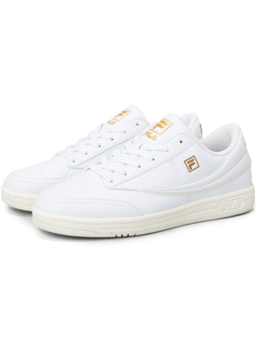 Aぇ! group着用 FILA　ロゴスニーカー