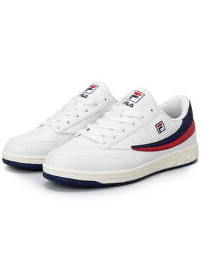group着用 FILA　配色スニーカー