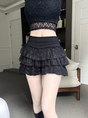 イギリス刺繍ショートパンツ - ブラック - レディース | H&M JP