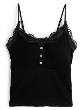 カップ付きレースキャミソール