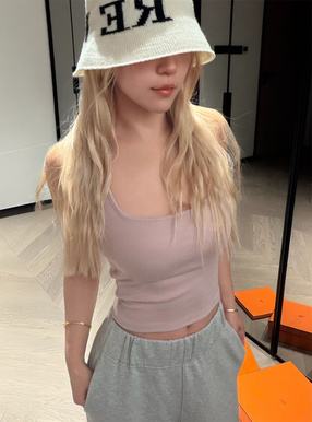 カップ付きリブタンクトップ