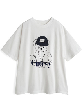 ニット帽テディベアロゴプリントTシャツ