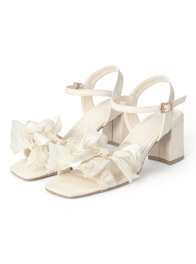 メニーリボンサンダル