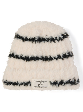 ボーダー柄シャギーニット帽