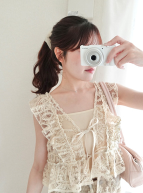 チュール刺繍スカラップフリルベスト