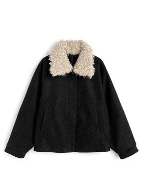 ファーティペット付きフェイクウールジャケット