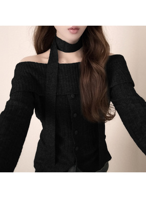 チョーカー付きオフショルダーリブニットトップス