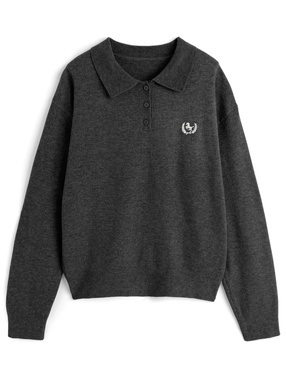 ロゴ刺繍ポロニットトップス