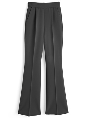 センタープレスフレアパンツ